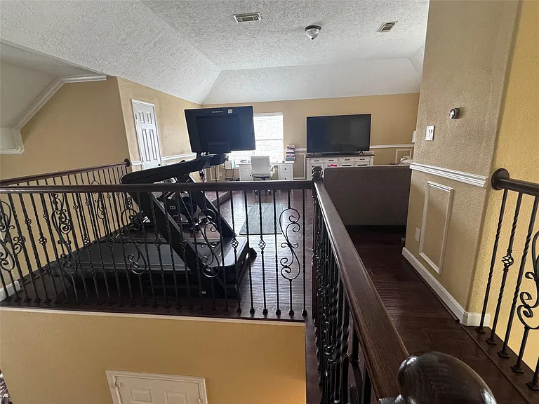 2623 Elder Park Ct — Photo 8
