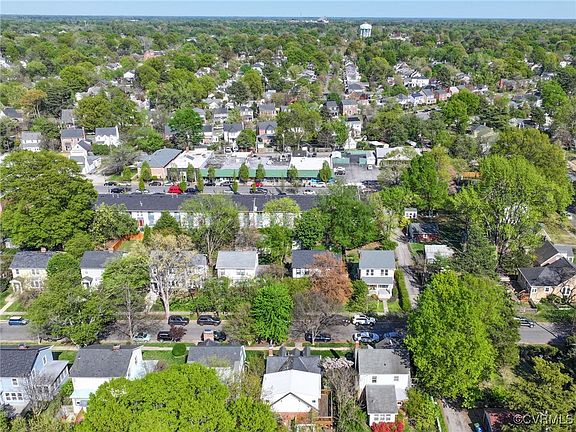 4th image of 4011 Clinton Ave