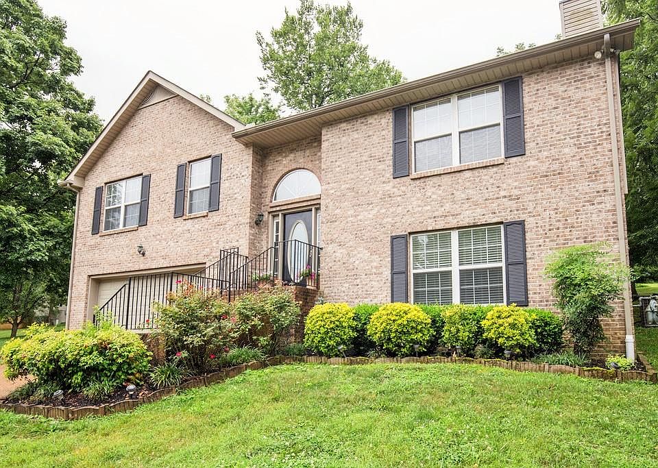 1st image of 104 Bentree Dr