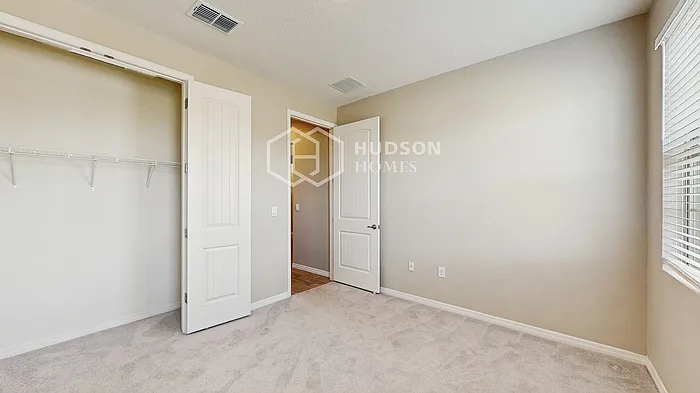 1527 Lyonsdale Ln — Photo 22