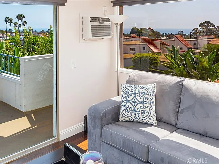 712 Calle Divino — Photo 10