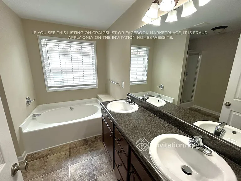 2565 Beal St — Photo 10