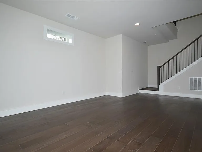 1208 Waterfall Ct — Photo 27