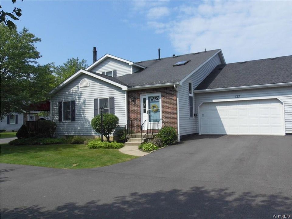 1st image of 137 Stepping Stone Ln