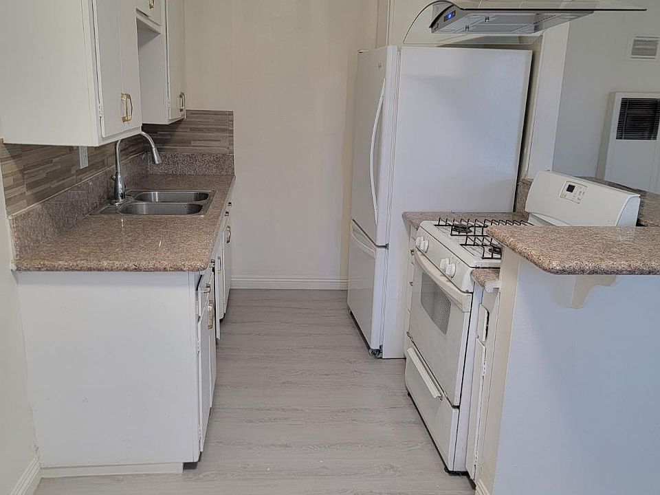 1st image of 323 W 11th St APT 17