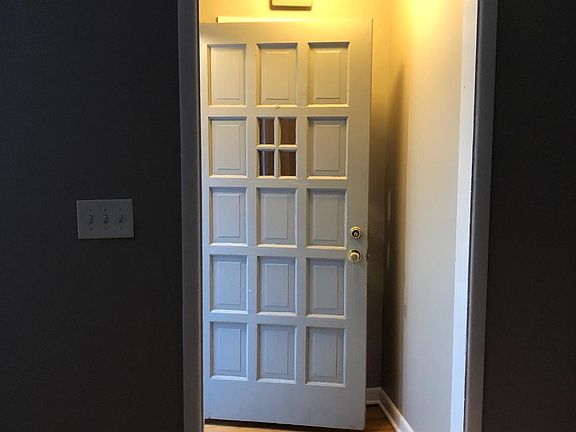 5th image of 1120 N 49th Ave