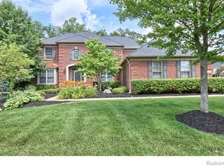 8285 Endicott Ln #67, Canton, MI 48187
