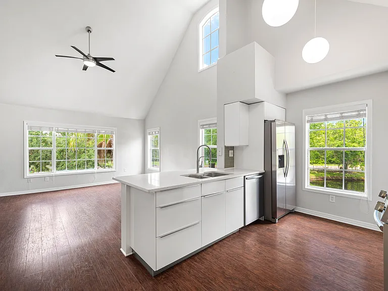 9412 Lake Chase Island Way — Photo 4