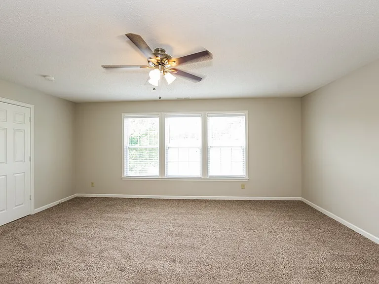 719 Capstone Ave — Photo 15