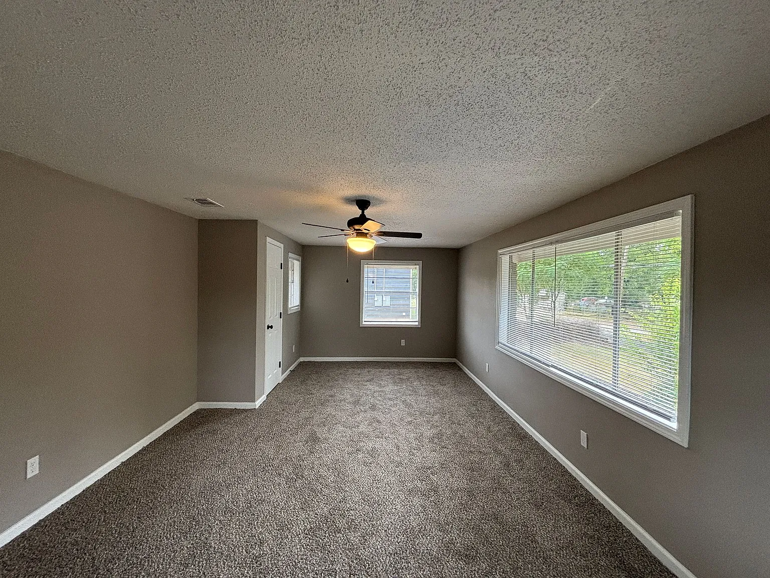 3214 Bishop St — Photo 2