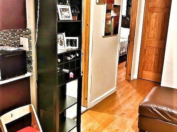 2nd image of 9909 42nd Ave APT 3R