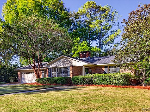 3rd image of 1826 Fairforest Dr