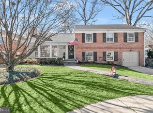 5404 Ridgefield Rd, Bethesda, MD 20816