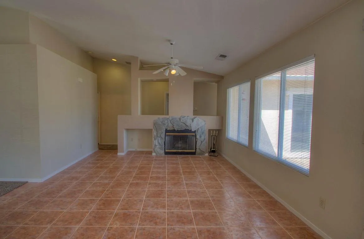 3038 Wright Way photo 1