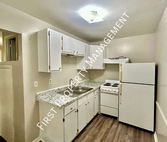 313 McBrien Rd #B — Photo 10