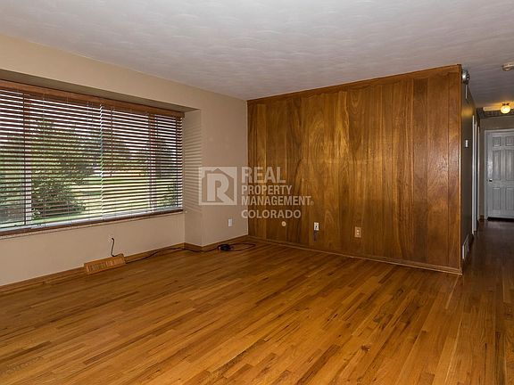 5th image of 3200 S Fulton Ct
