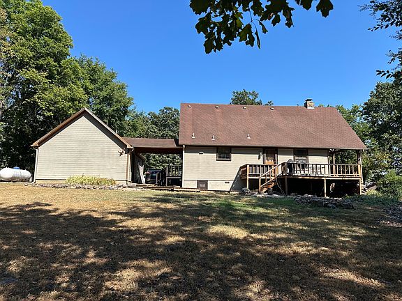 3rd image of 30845 Caroline Cir