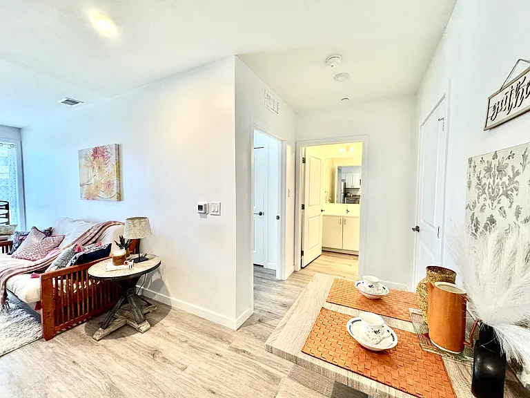 915 N Broad St #301 — Photo 7