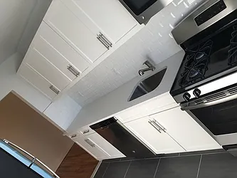 Rented by Alex Tembelis, LREB