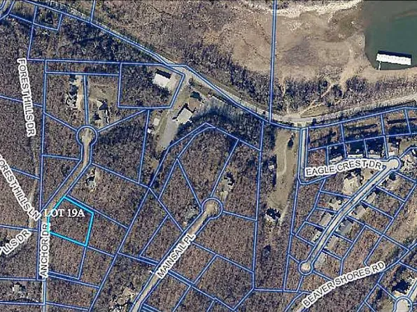 8102 Anchor Dr, Rogers, AR 72756