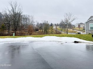 6312 Larkgrove Dr, Louisville, KY 40229