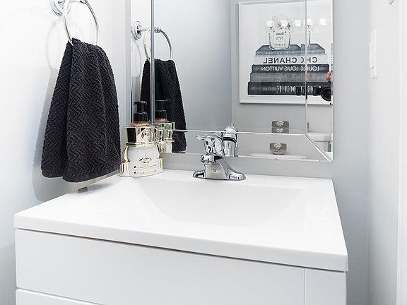 3rd image of 3114 Michelangelo Rd