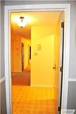 3rd image of 292 Willowbrook Dr