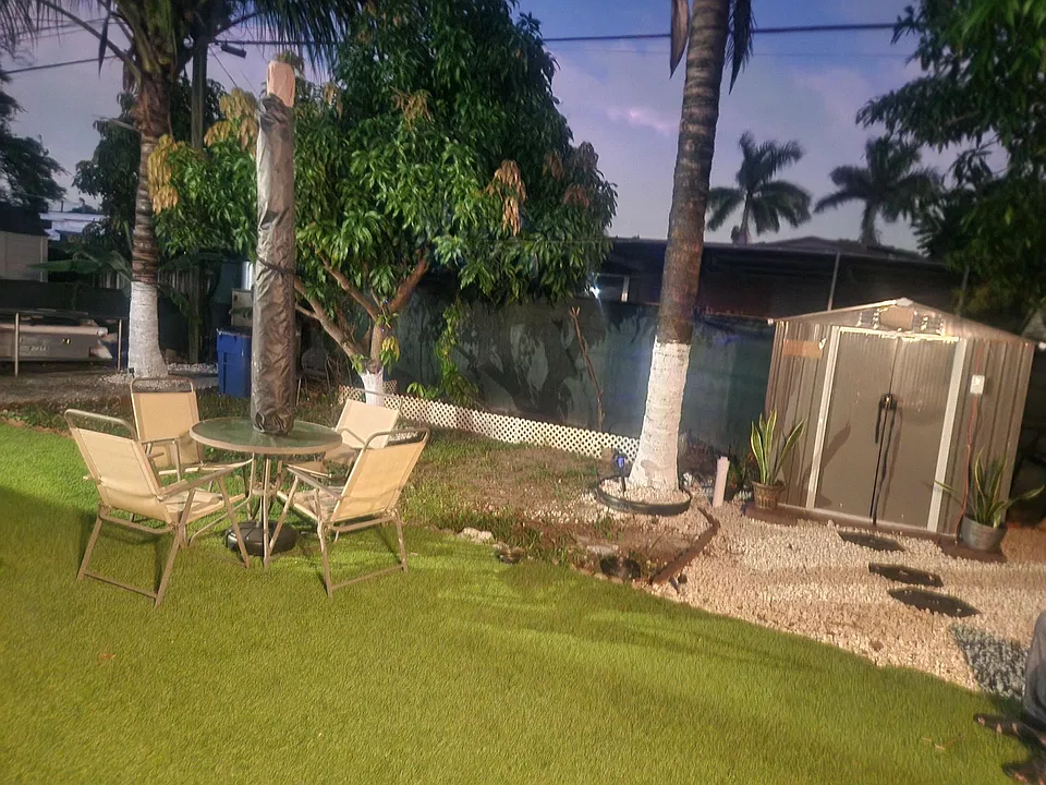 2643 Bahama Dr