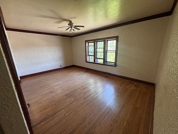 3rd image of 2416 S Logan Ave #7