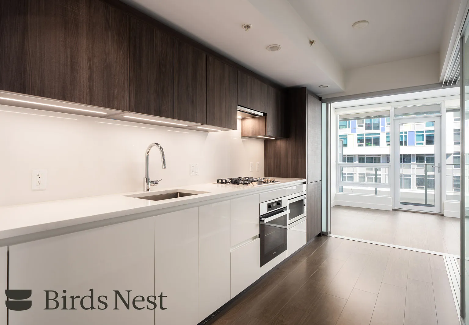 1 bed, 424 sqft, $2,000 — Photo 1