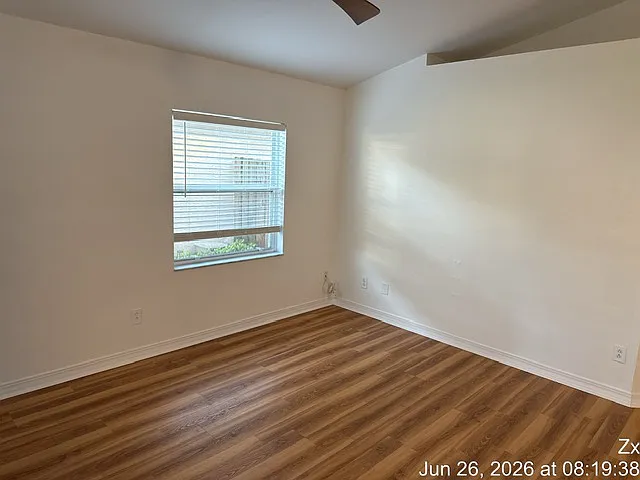 405 Mango Cir — Photo 4