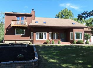 8806 Tonawanda Creek Road, Clarence, NY