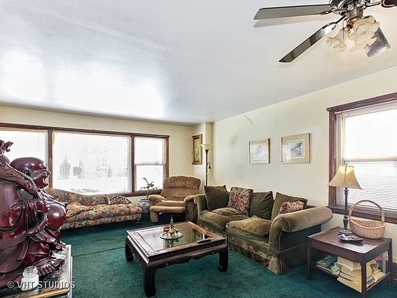3rd image of 8134 S Jeffery Blvd