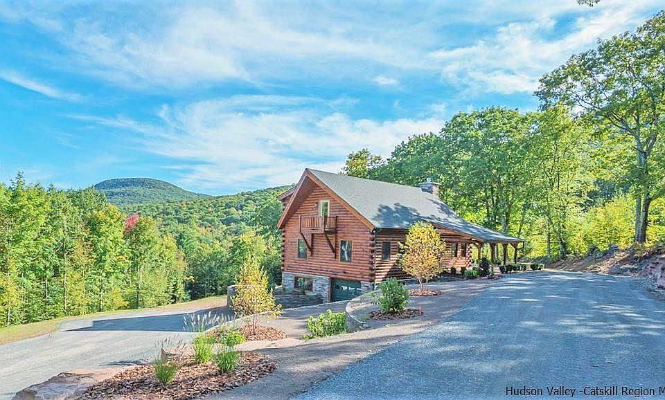 1st image of 155 Larosa Ln
