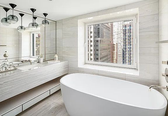5th image of 135 W 52nd St Penthouse 41