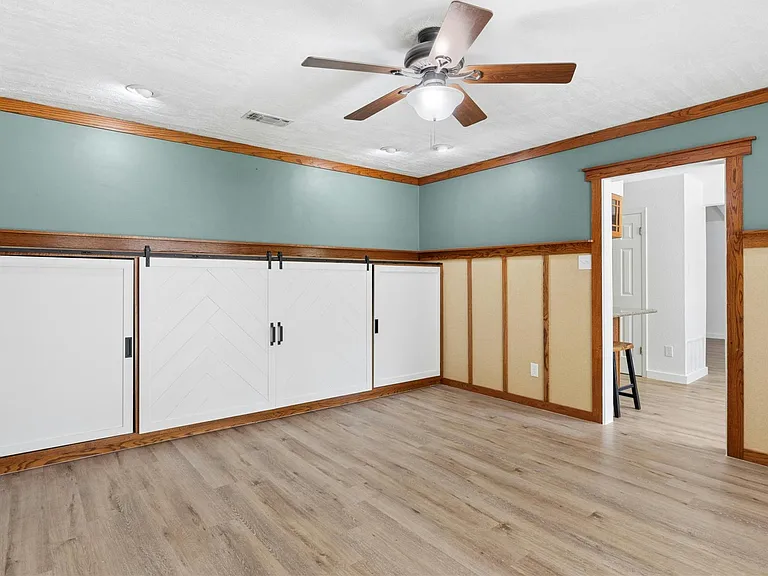 1401 Dragon Dr — Photo 11