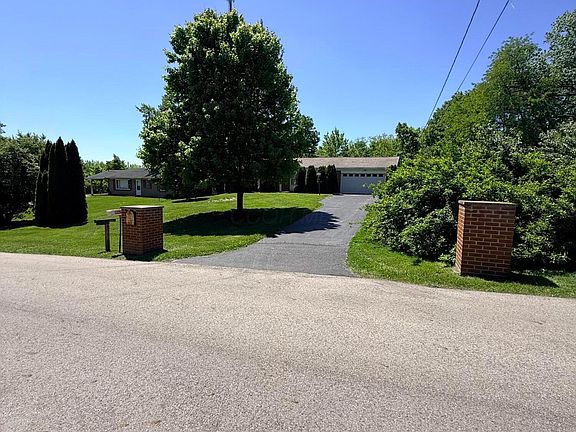 4th image of 2705 Ash Dr