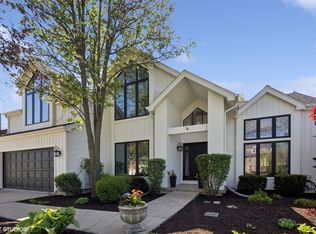 2116 Nachtman Ct, Wheaton, IL 60187