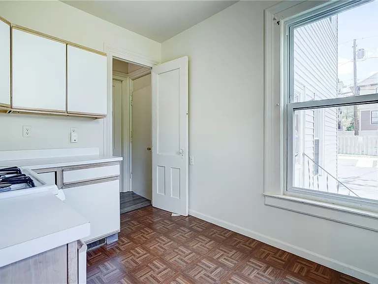 14 Vick Park #A — Photo 27