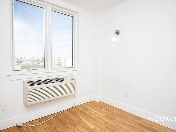 2nd image of 588 Myrtle Ave #506