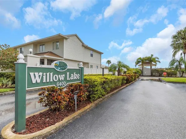 6400 46th Ave N APT 203, Kenneth City, FL 33709