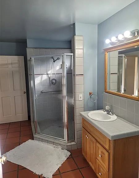17205 Oak Rd — Photo 9