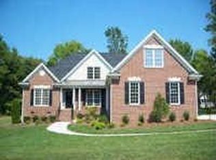 210 W Paige Wynd Dr, Angier, NC 27501
