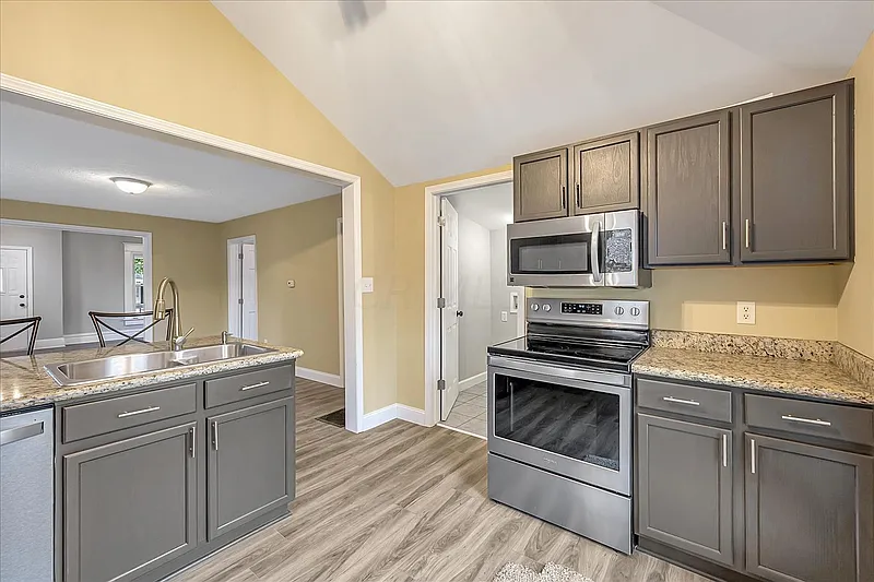 Thumbnail 15