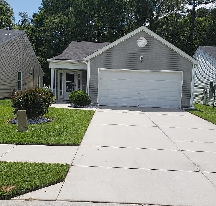 1st image of 141 Coosawatchie St
