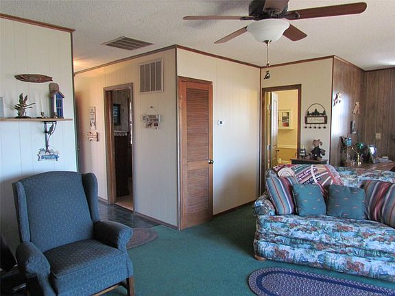 4th image of 375427 Shorewood Dr