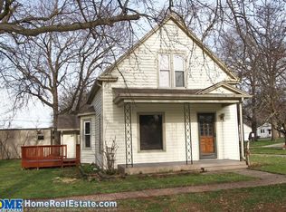 961 N Locust St, Wahoo, NE 68066