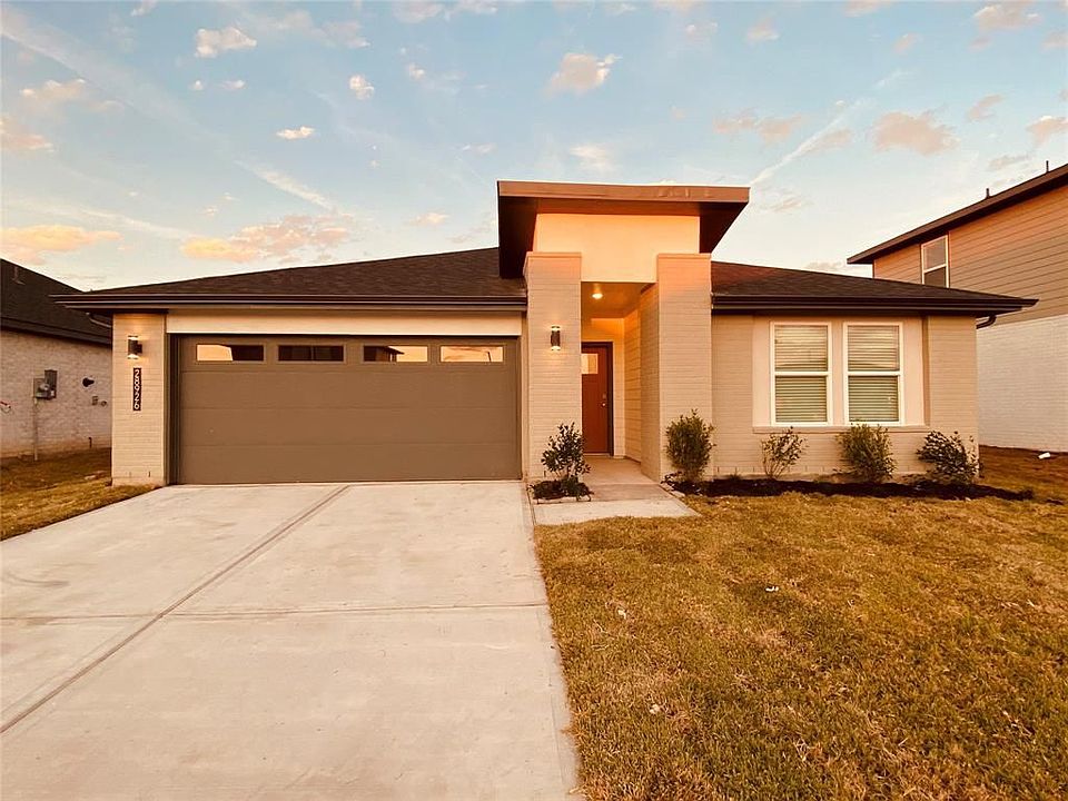 1st image of 28926 Yachting Point Ln