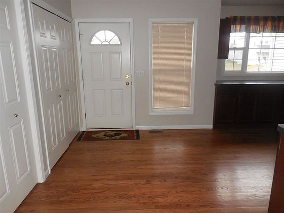 3rd image of 1427 Kennesaw Mountain Dr