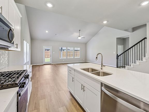 7th image of this home